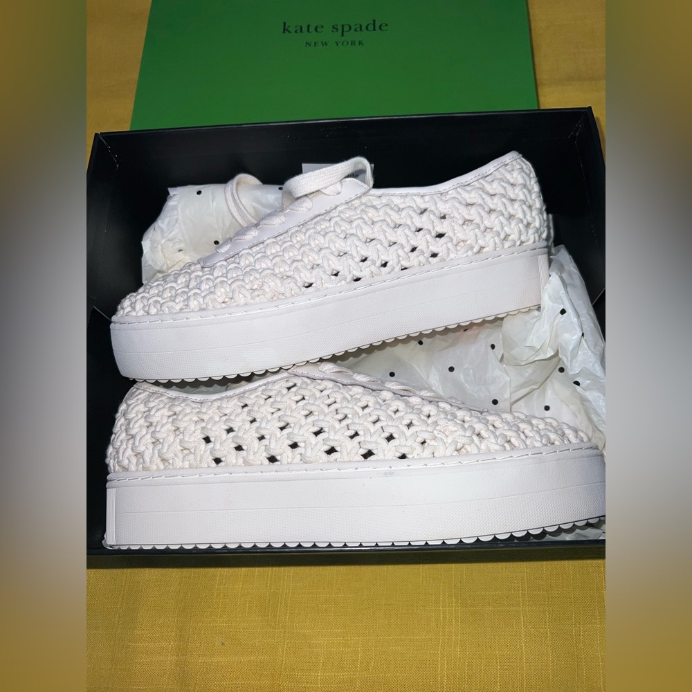 Kate Spade‎ Serve Crochet Sneakers Ivory Size 9.5 - NEW - Fast Shipping 💯 - Picture 2 of 9